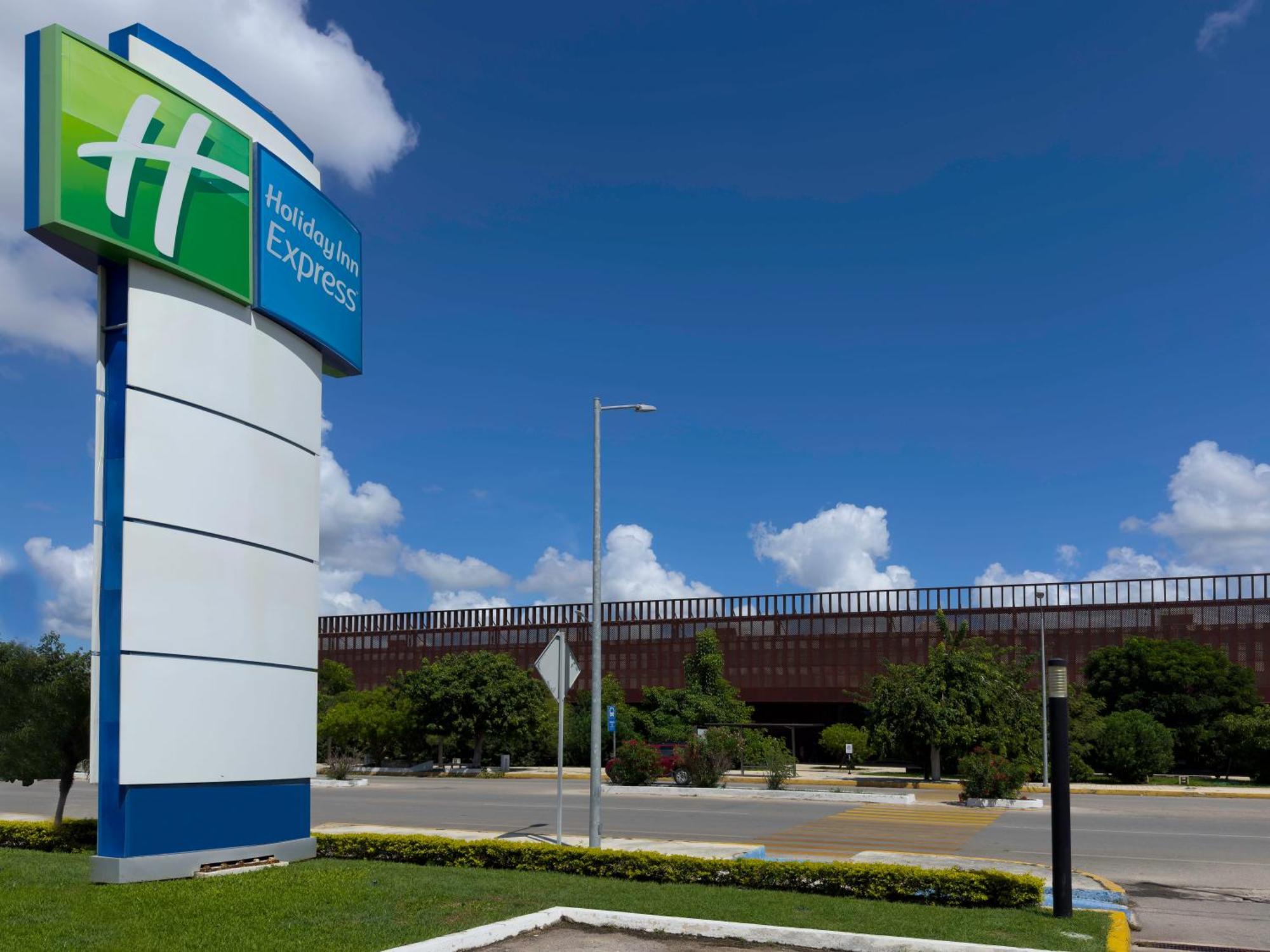 Holiday Inn Express Merida By Ihg Eksteriør billede