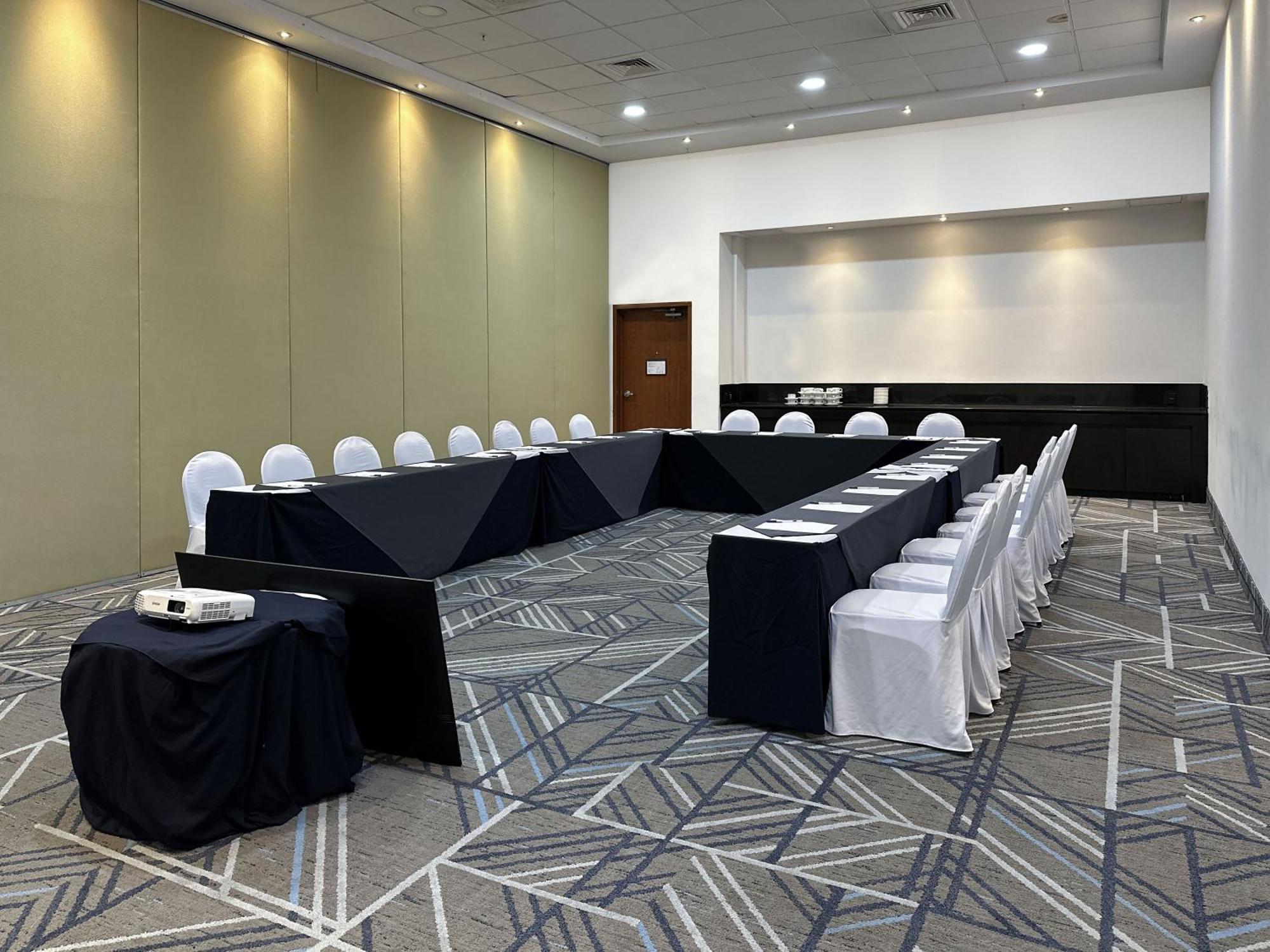 Holiday Inn Express Merida By Ihg Eksteriør billede