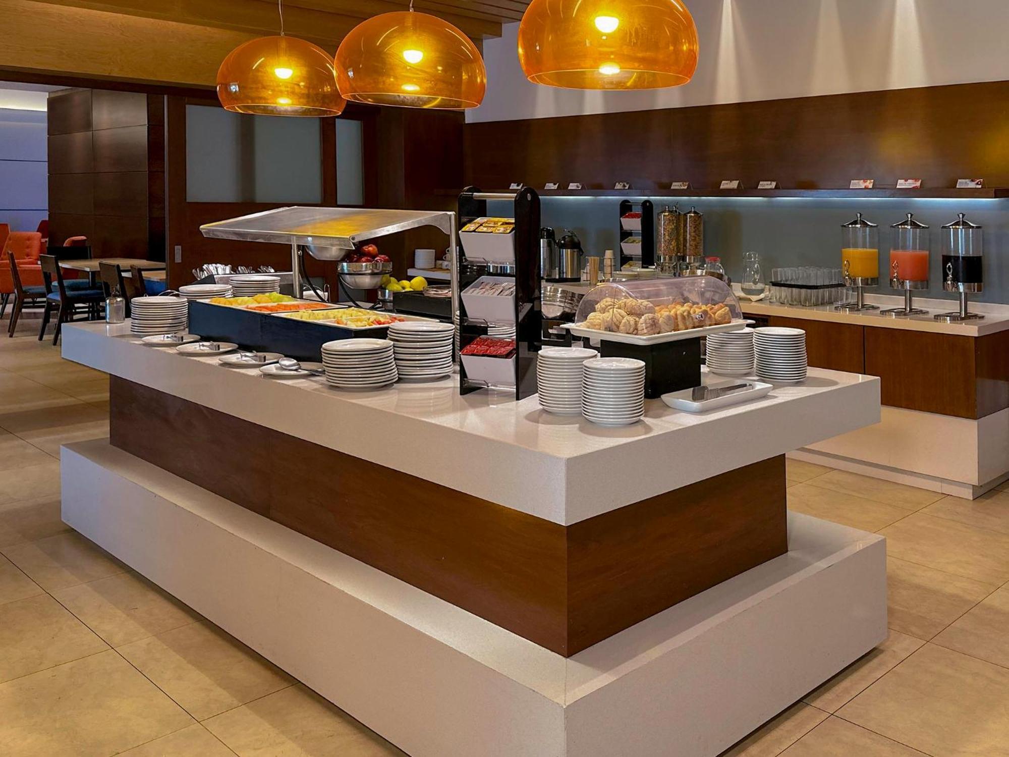 Holiday Inn Express Merida By Ihg Eksteriør billede